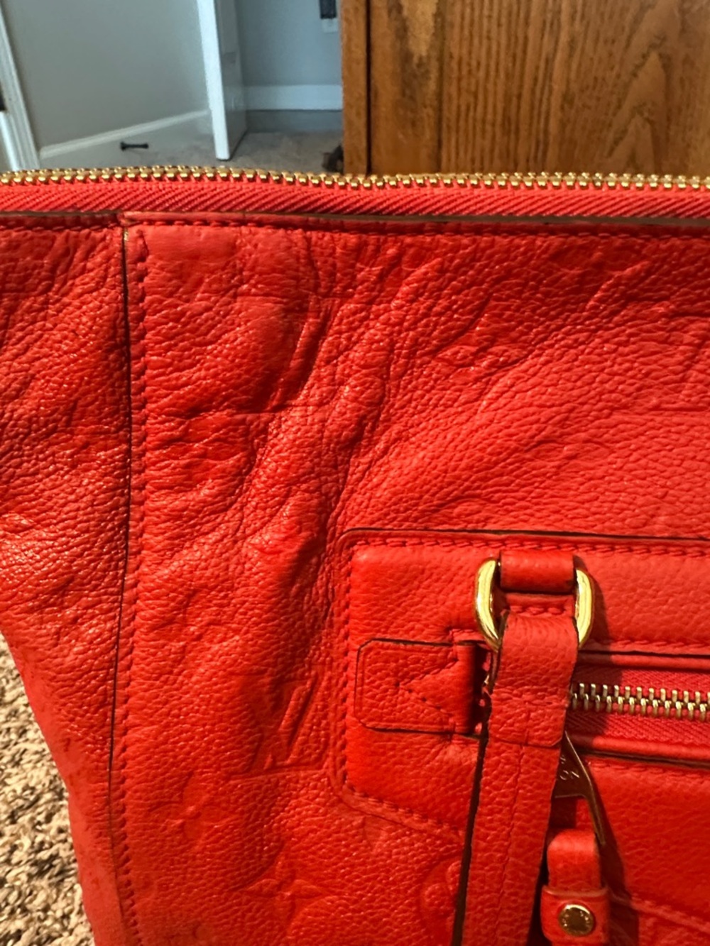 Louis Vuitton Lumineuse Empreinte Red Orient Leather Tote with Gold Hardware - Picture 10 of 16